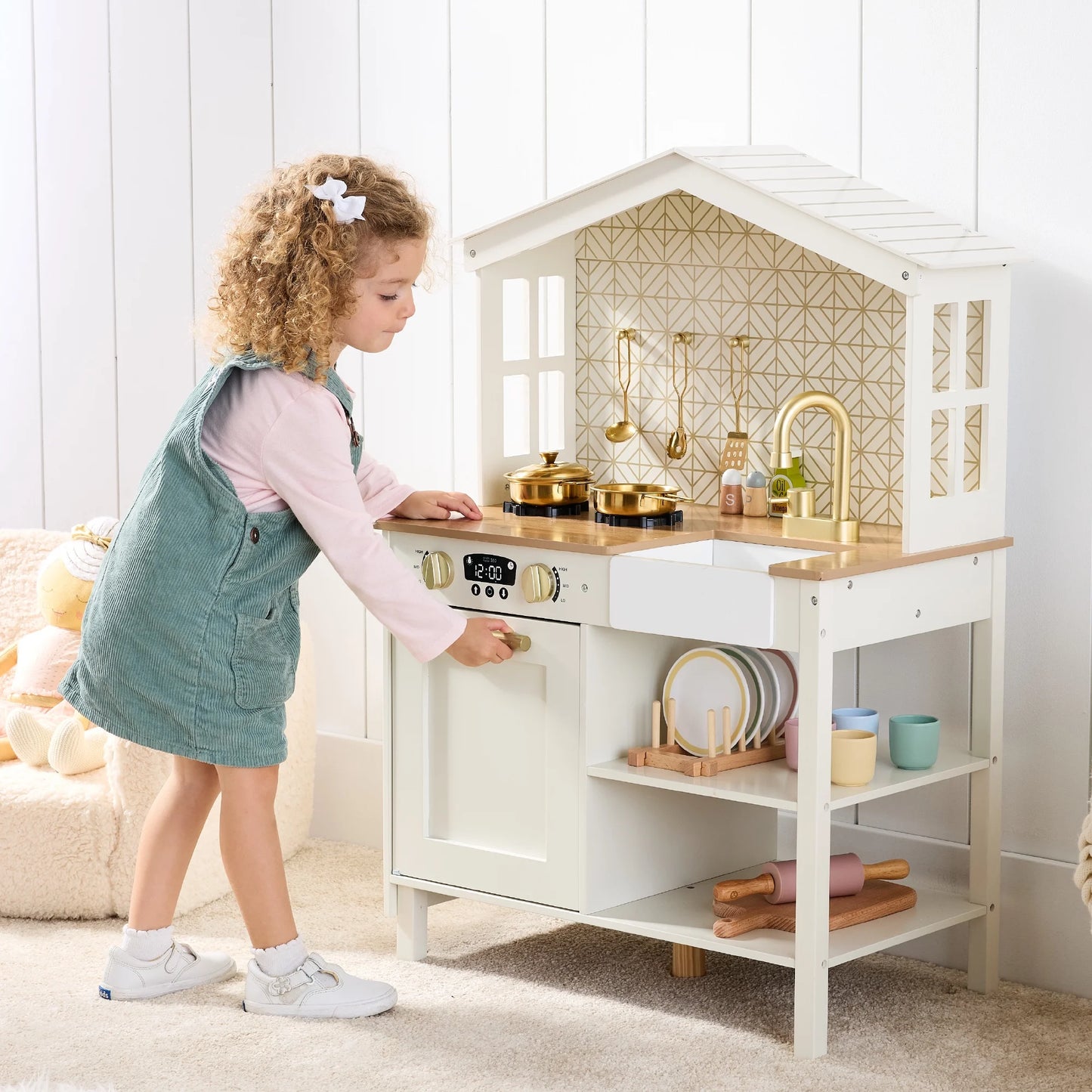 Pretend Play Wooden Farmhouse Kitchen Set W/ Storage, Clicking Knobs, 5 Accessories - Cream